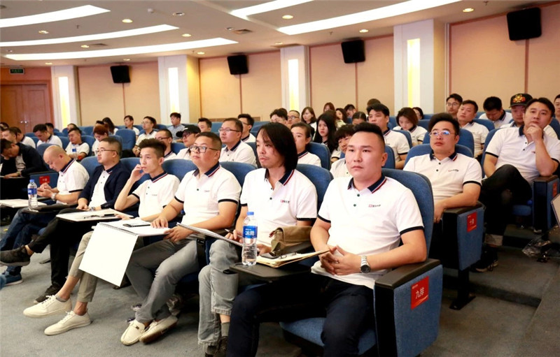广东星艺装饰集团2018年全国设计总监特训在大连举行