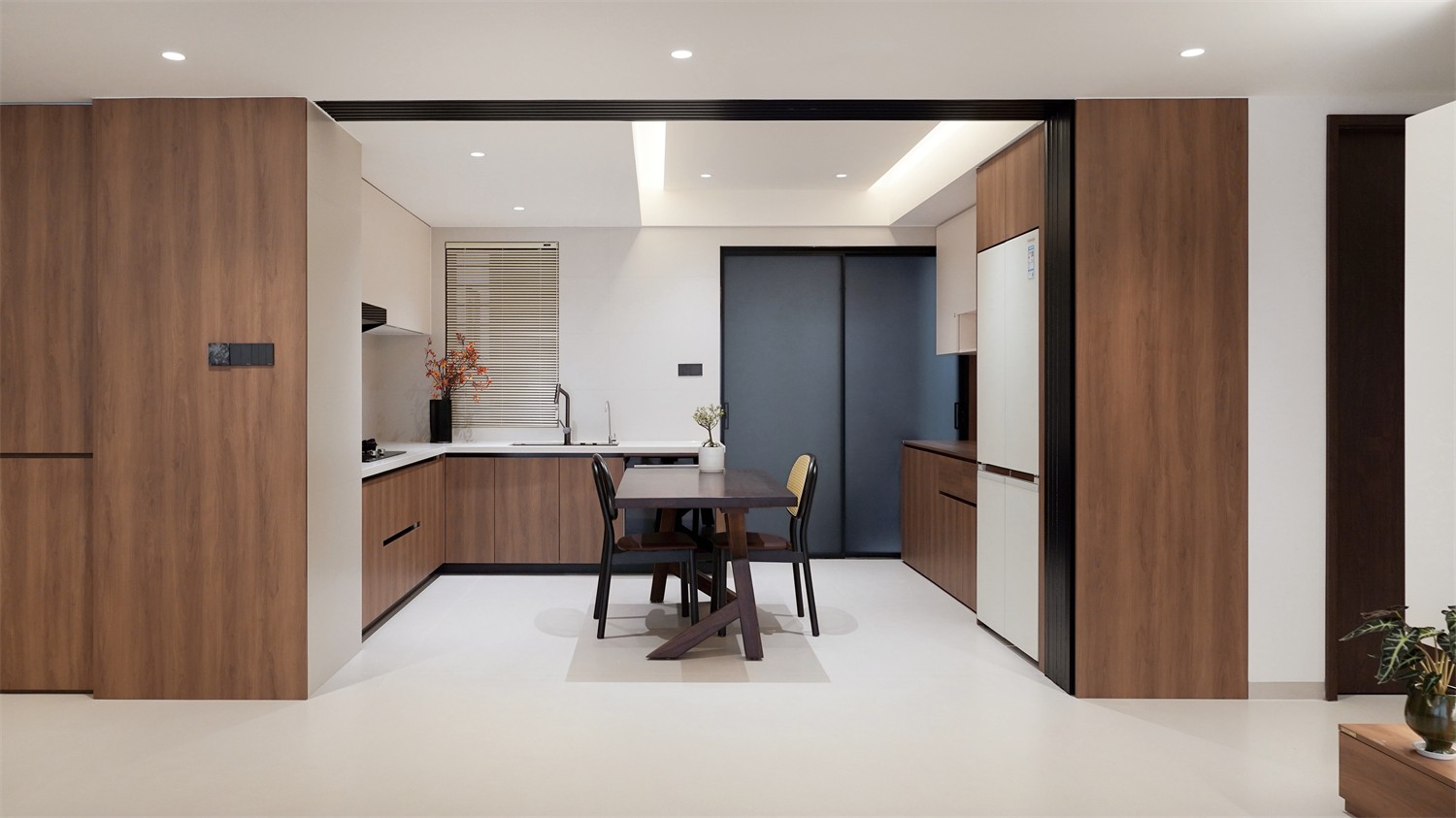 北投溪境119平中古风餐厅装修完工实景图